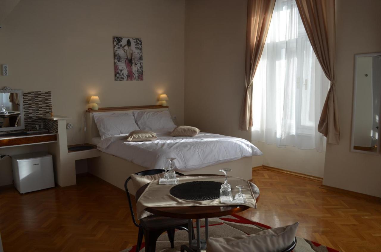 Rooms & Apartments Infinity Rijeka Exterior foto