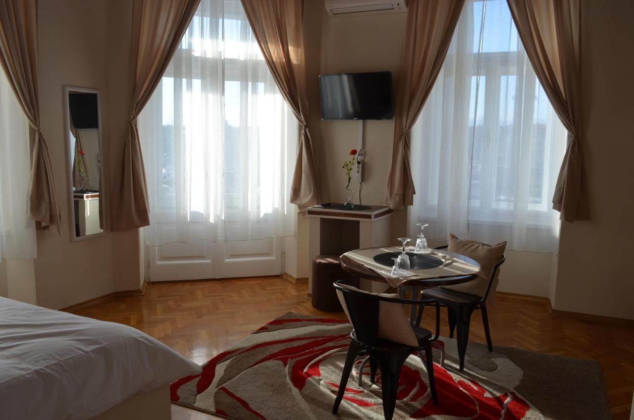Rooms & Apartments Infinity Rijeka Exterior foto