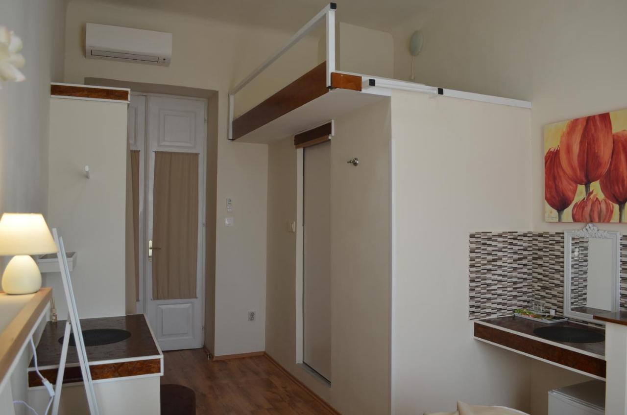 Rooms & Apartments Infinity Rijeka Exterior foto